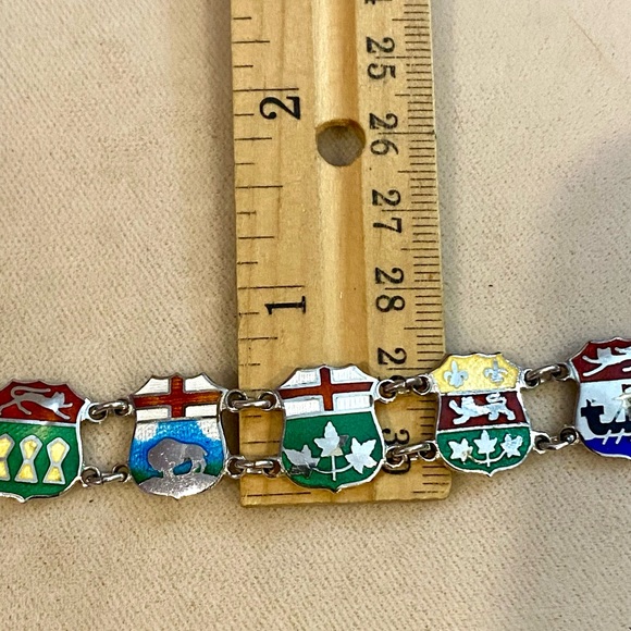 Vintage Sterling Silver Canadian Providence Coat of Arms Souvenir Bracelet - Picture 8 of 12